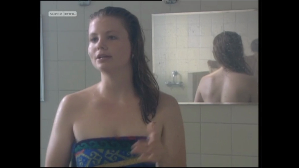 Naked Cheryl Shepard in Hinter Gittern - Der Frauenknast < - Free porn tube  at mobile phone