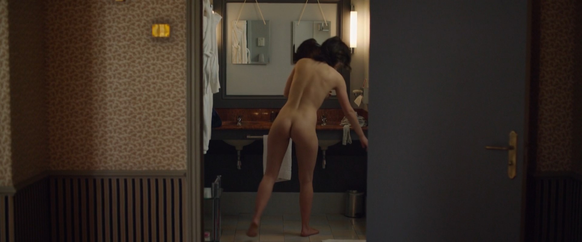 Naked adгёle exarchopoulos Adele Exarchopoulos
