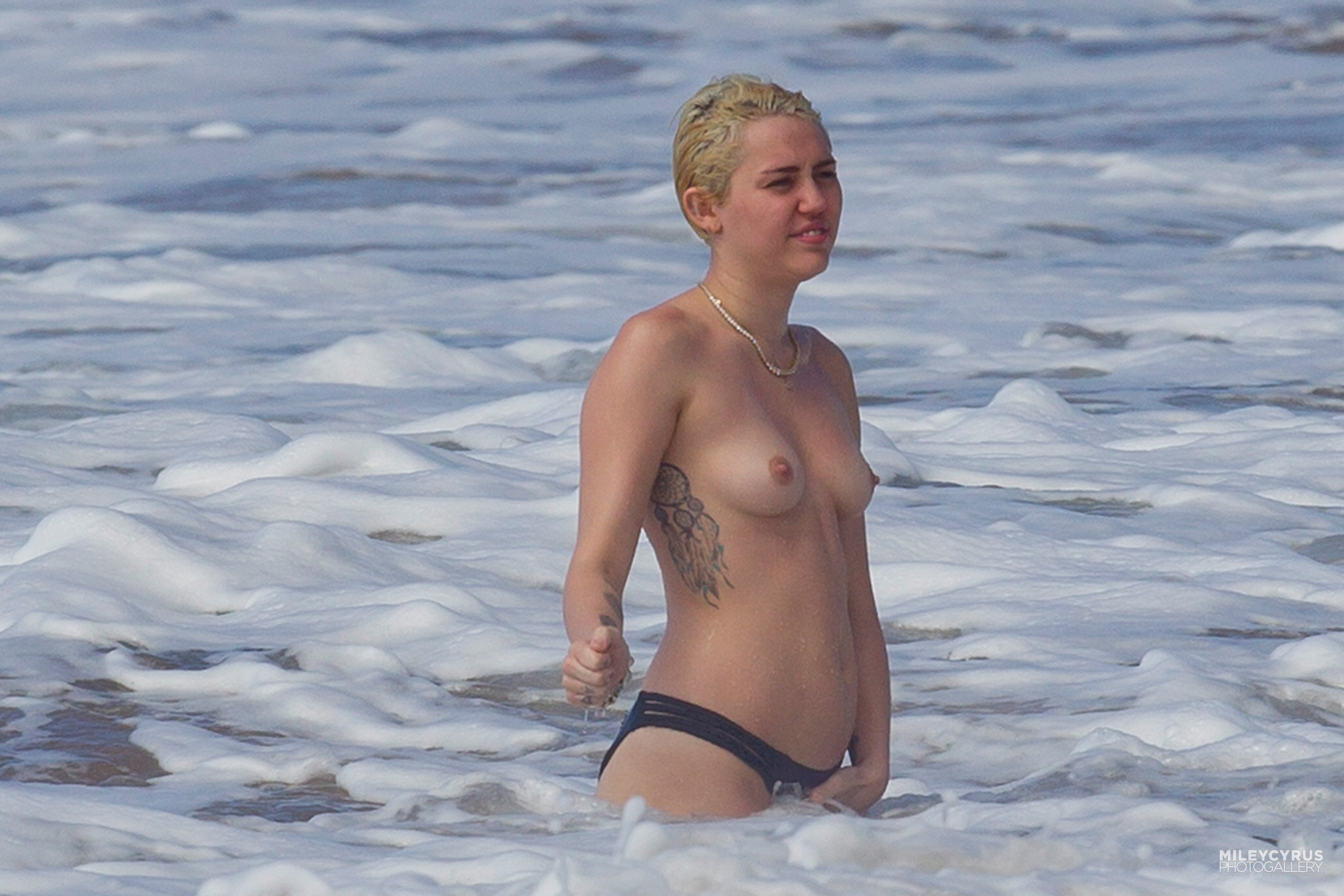 Porno miley cyrus nackt Miley Cyrus