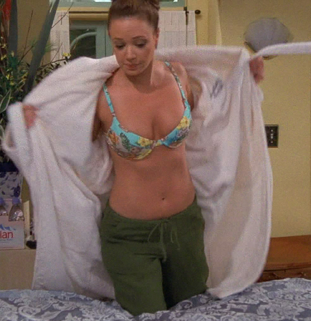 Carrie from king of queens naked